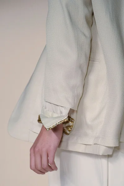 Look 93